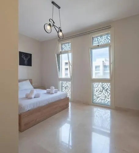 Newly Furnished & Bright 2br Apt: Mangroovy Hurgada