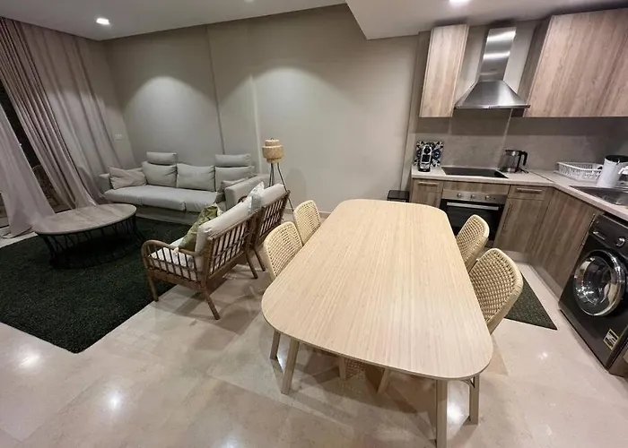 Daire Newly Furnished & Bright 2br Apt: Mangroovy *