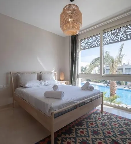 Daire Newly Furnished & Bright 2br Apt: Mangroovy