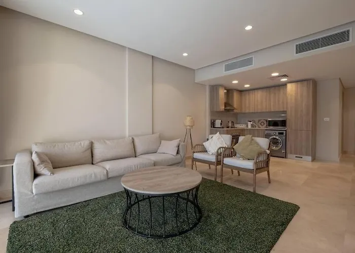 Daire Newly Furnished & Bright 2br Apt: Mangroovy Hurgada
